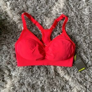 NWT Old Navy Medium support sports bra pink xsmall